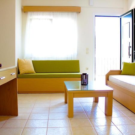 Olive Tree Apartments Фурка Номер фото
