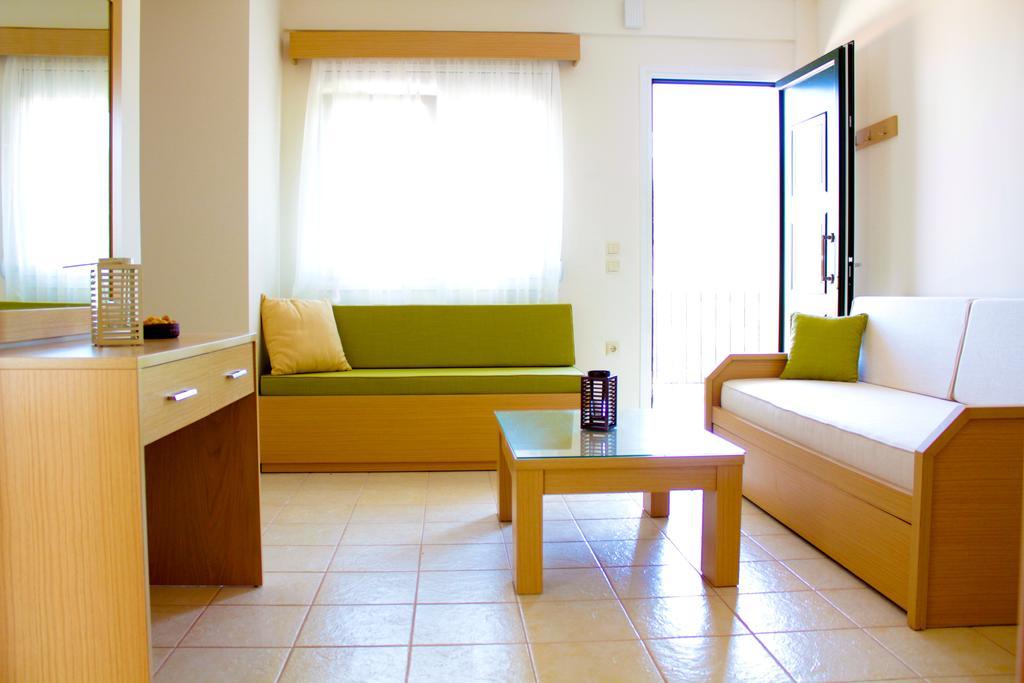 Olive Tree Apartments Фурка Номер фото